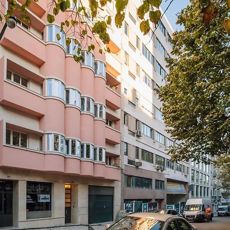 Apartamento Belver - 1 Bedroom, Balcony And Parking In Arroios Lisboa