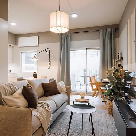 Belver - 1 Bedroom, Balcony And Parking In Arroios * Lisbon